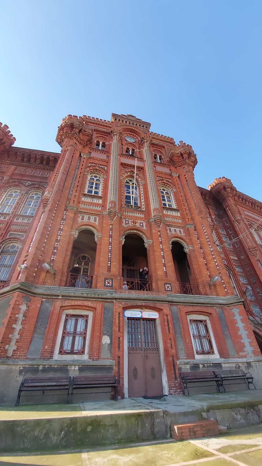 Rengârenk Balat: Yeni Yıl’da Bir Masal Yolculuğu&nbsp;✨